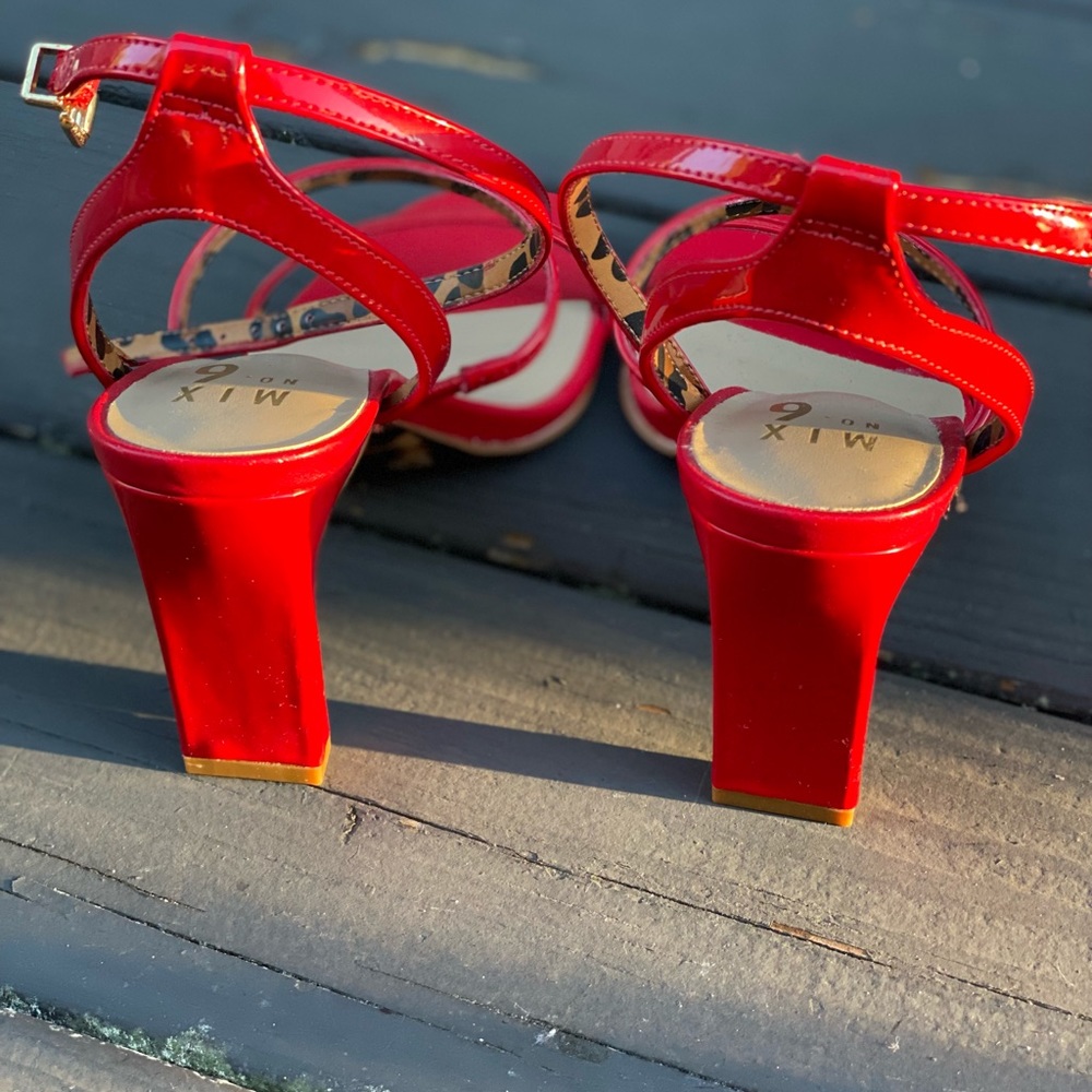 Red heels - Picture 7 of 8